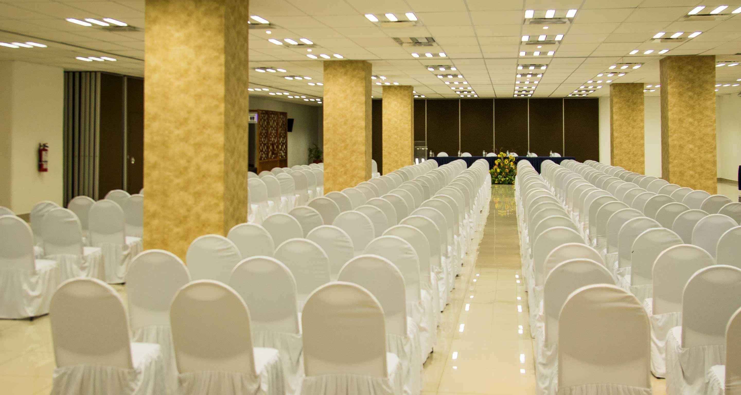 Grand Cantalagua Hotel Morelia, BW Signature Collection Esterno foto The main conference hall