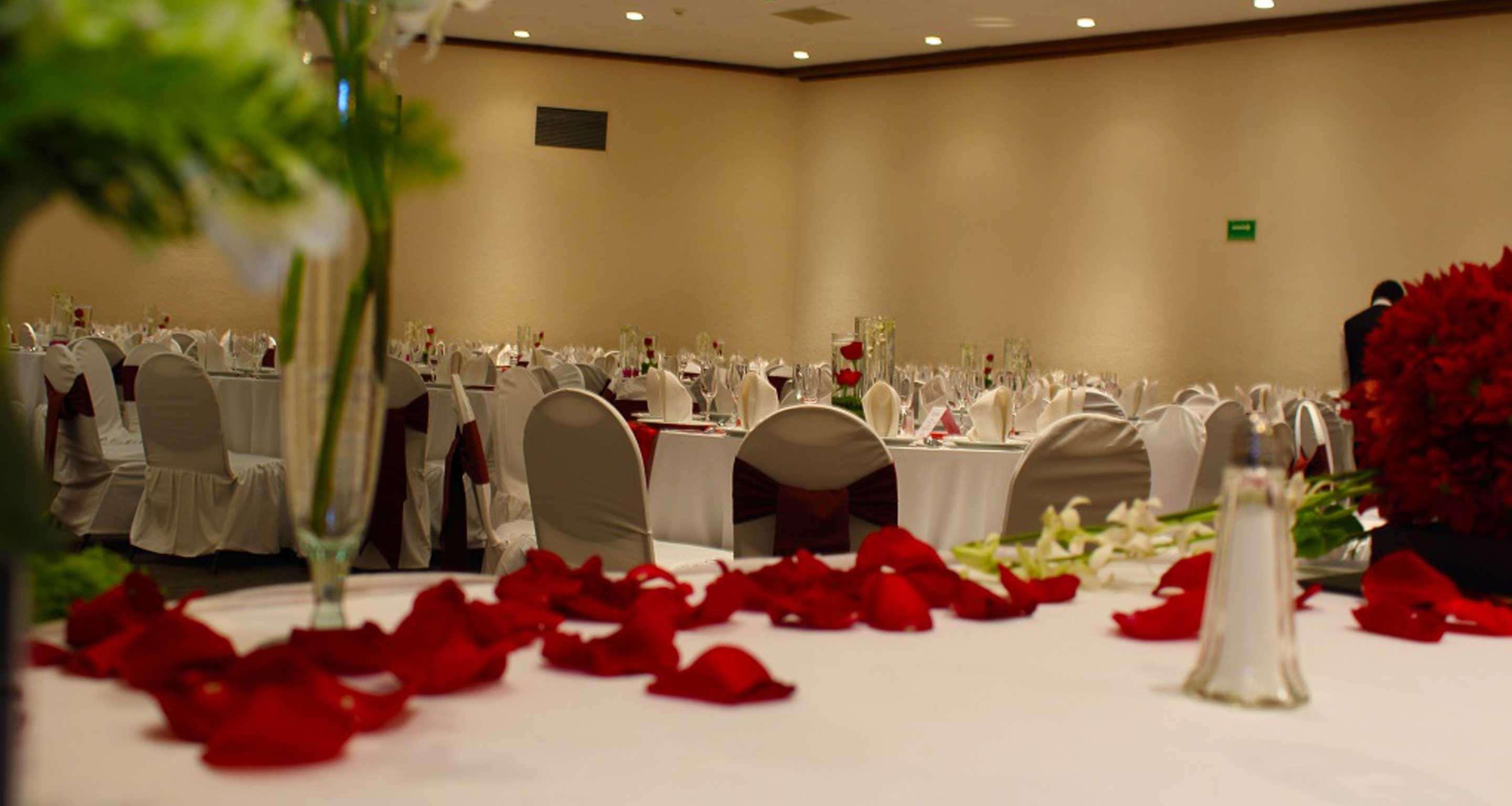 Grand Cantalagua Hotel Morelia, BW Signature Collection Esterno foto A wedding reception